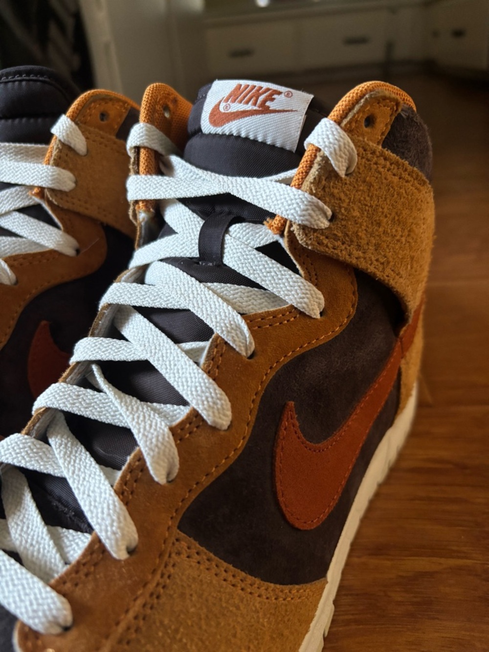 Nike Dunk High Premium 'Dark Curry' - Picture 4 of 9